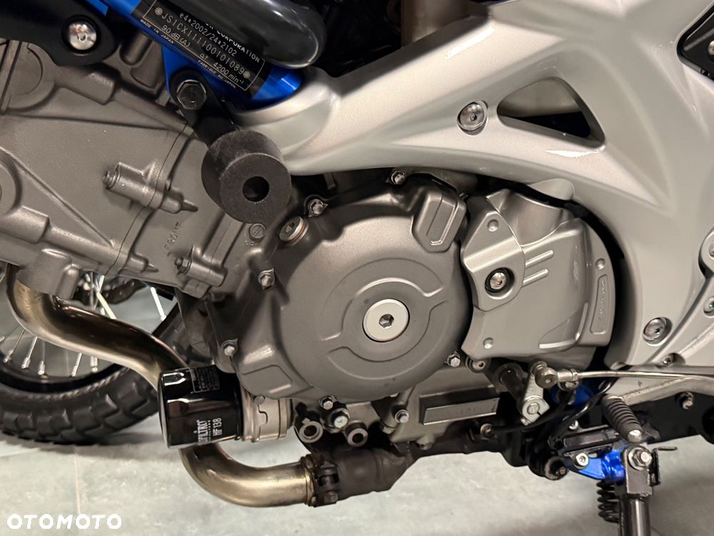Suzuki Gladius - 35