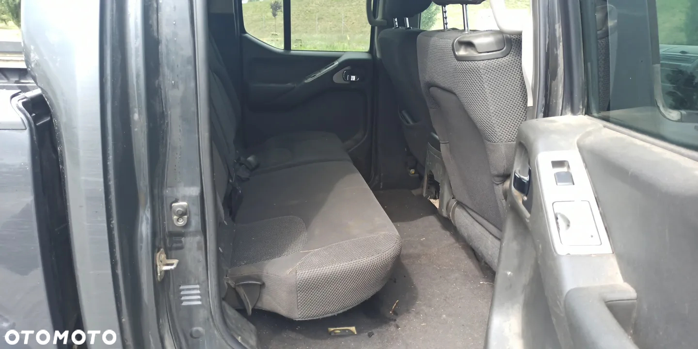Nissan Navara 2.5 TDi Base / XE - 28