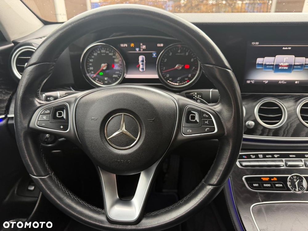 Mercedes-Benz Klasa E - 29