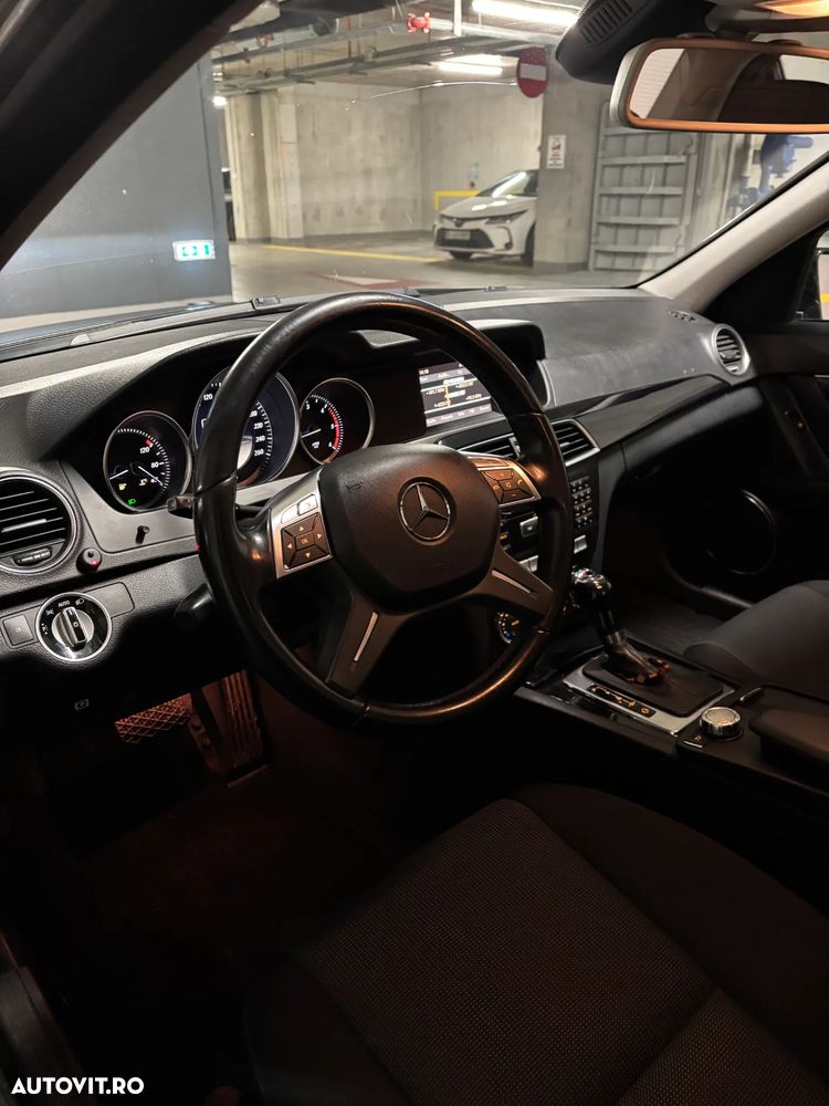 Mercedes-Benz C - 13