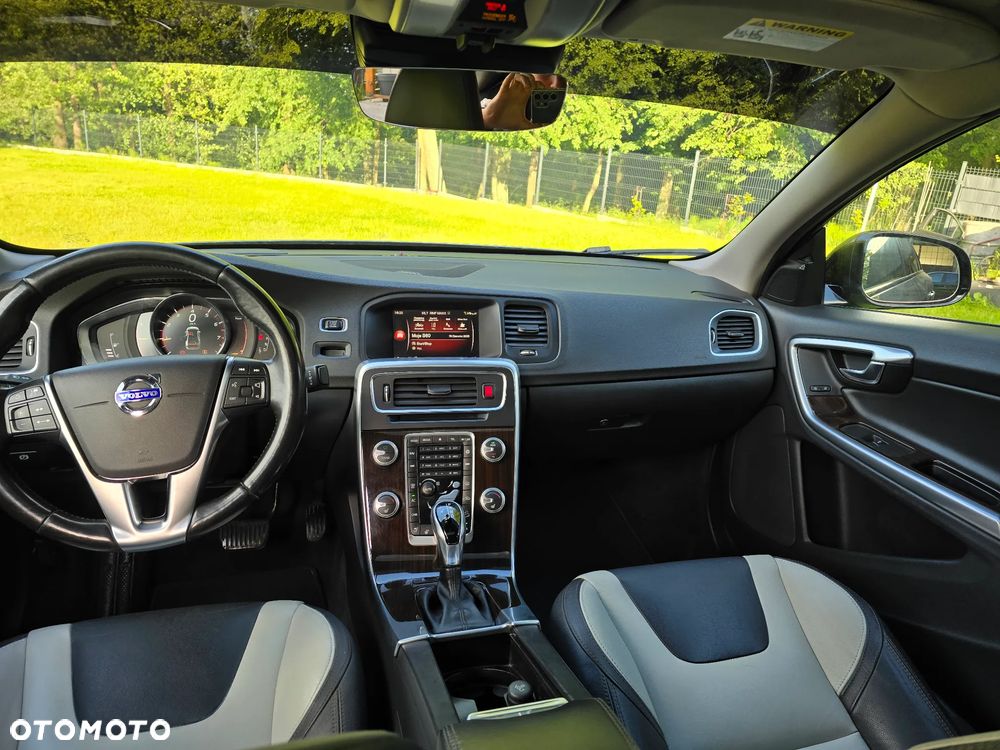 Volvo S60 T5 Geartronic Momentum - 11