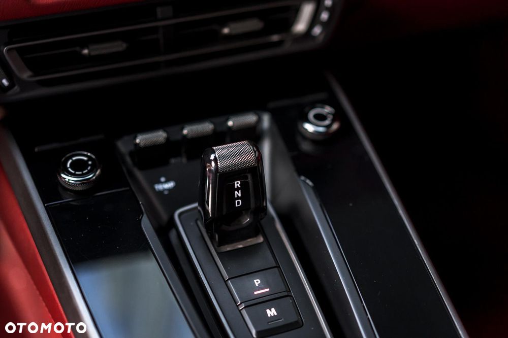 Porsche 911 Carrera S PDK - 33