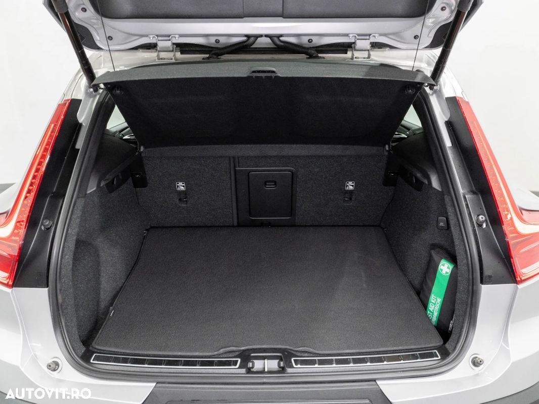Volvo XC 40 - 6