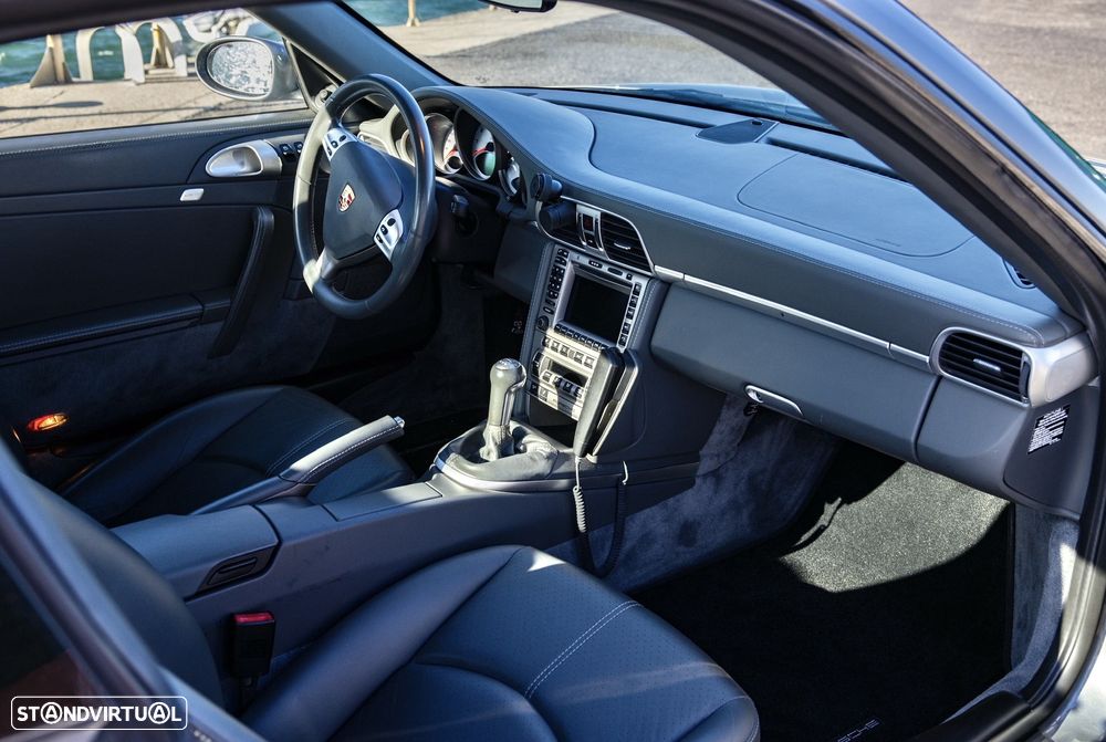 Porsche 911 (997) Carrera S - 19