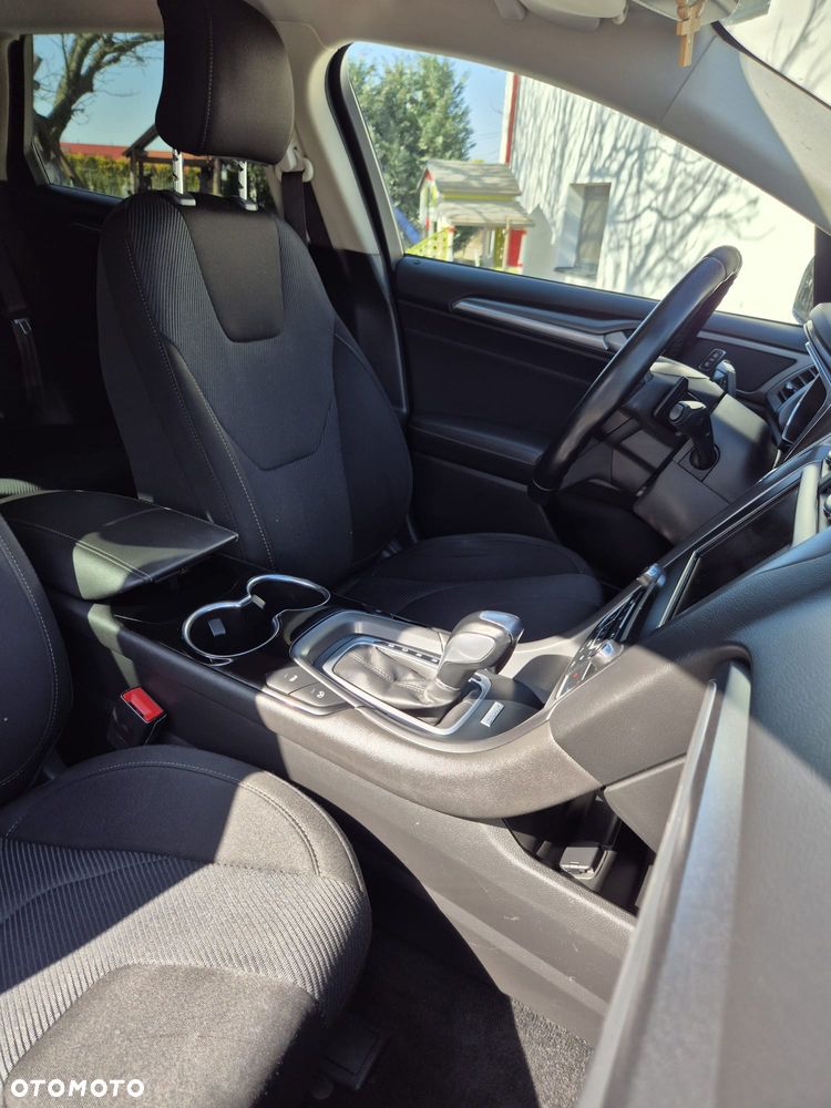 Ford Mondeo 2.0 TDCi Titanium PowerShift - 38