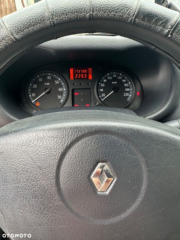 Renault Clio 1.5 dCi Campus - 13