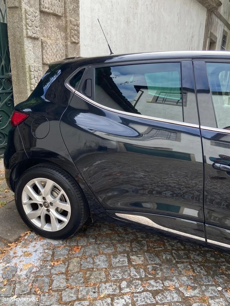 Renault Clio 0.9 TCe Limited - 32