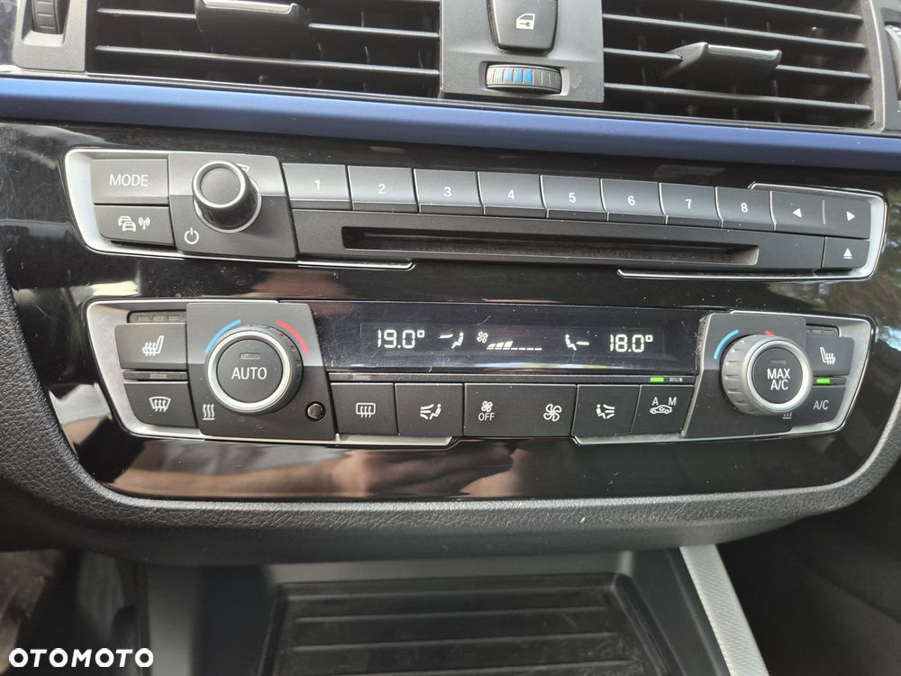 BMW Seria 1 120d M Sport Shadow - 23