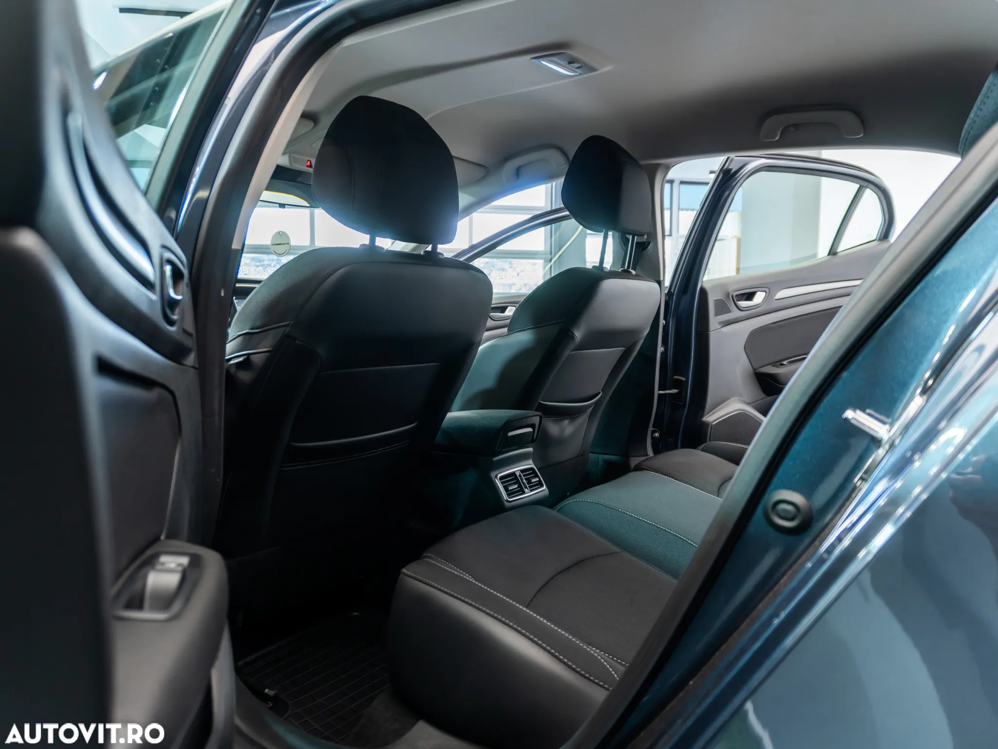 Renault Megane BLUE dCi 115 EDC BUSINESS EDITION - 18