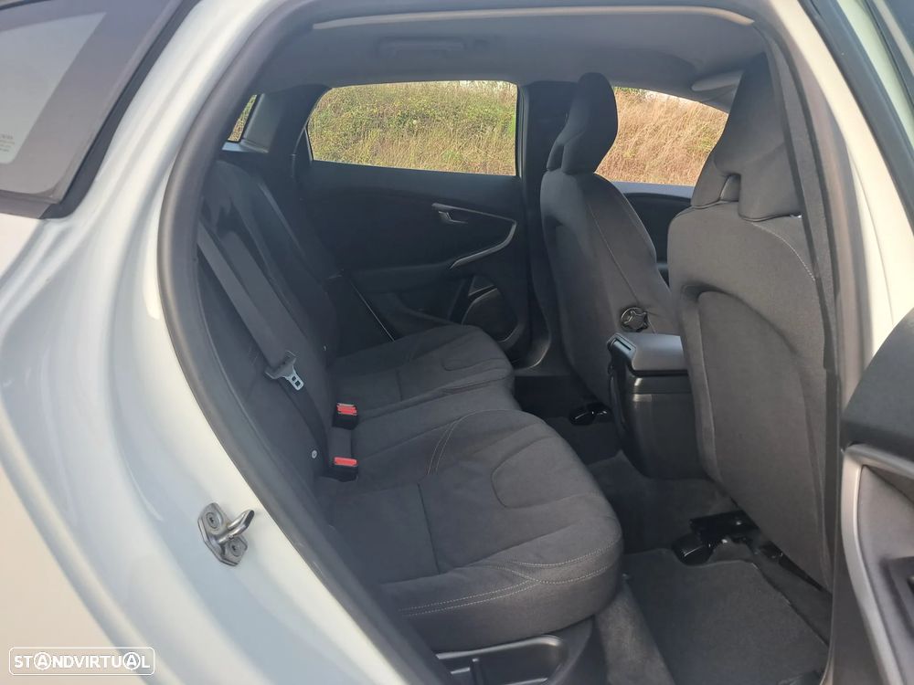 Volvo V40 2.0 D2 Kinetic Eco - 23