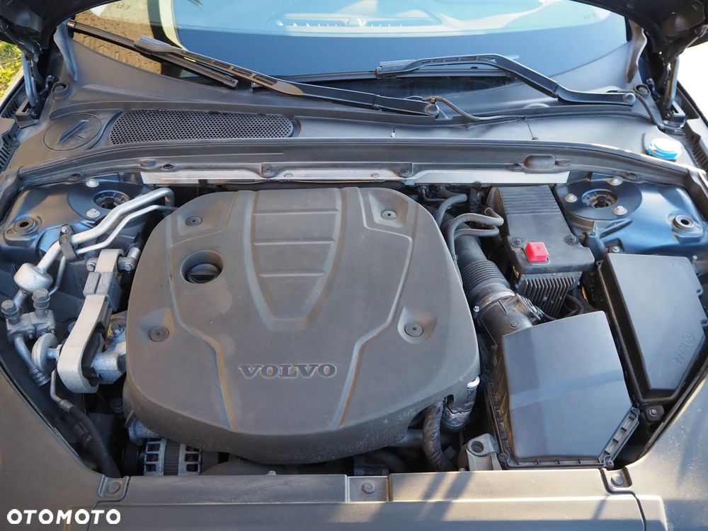 Volvo V90 Cross Country D4 AWD - 17