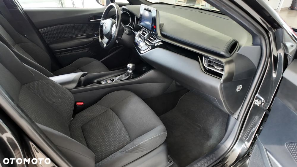 Toyota C-HR Hybrid Flow - 19