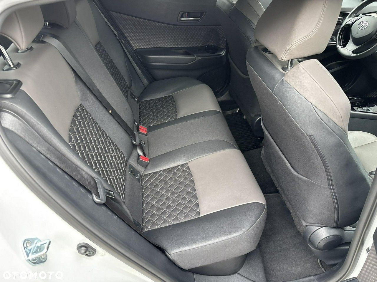 Toyota C-HR 1.8 Hybrid Executive - 15