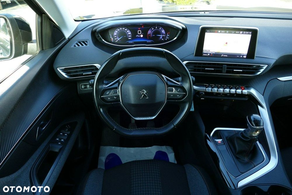 Peugeot 3008 1.2 PureTech Allure Pack S&S - 21