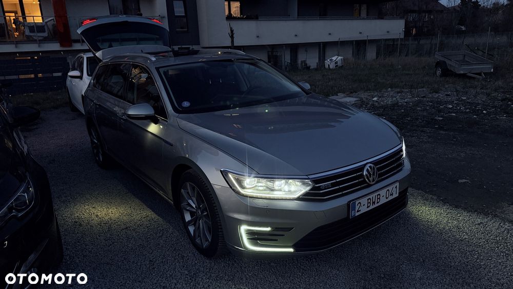 Volkswagen Passat - 31