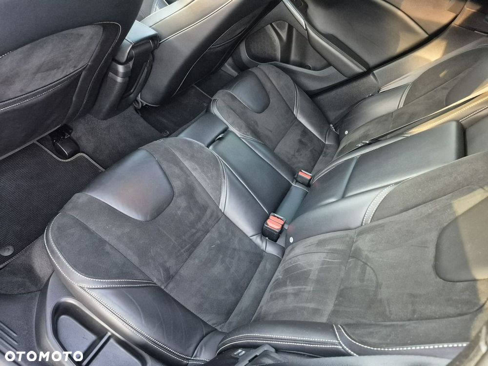 Volvo V40 - 9