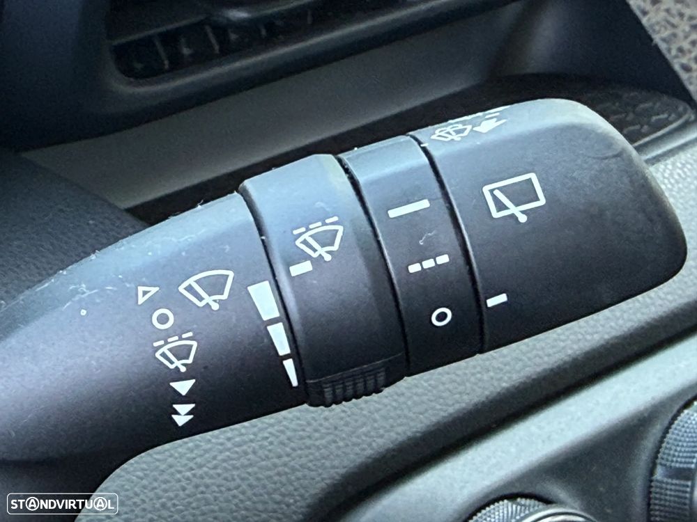 Toyota Yaris 1.0 VVT-i Comfort - 28