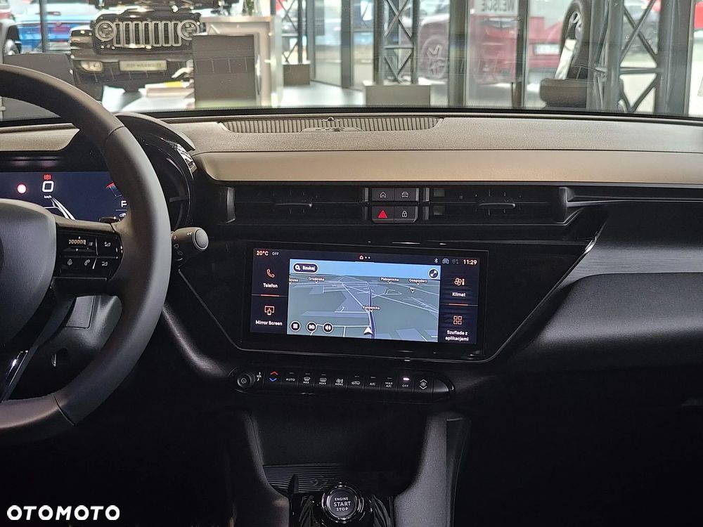 Alfa Romeo Junior 1.2 mHEV Ibrida Q4 eDCT - 13