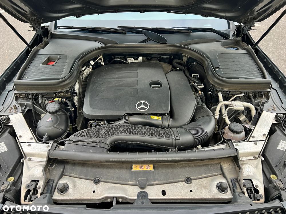 Mercedes-Benz GLC 200 4Matic 9G-TRONIC AMG Line - 38