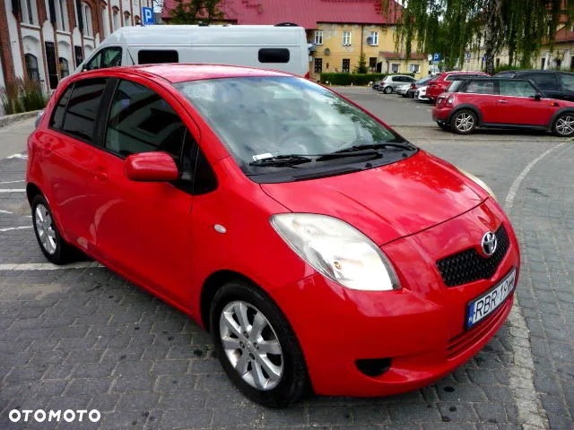 Toyota Yaris 1.3 Sol - 17