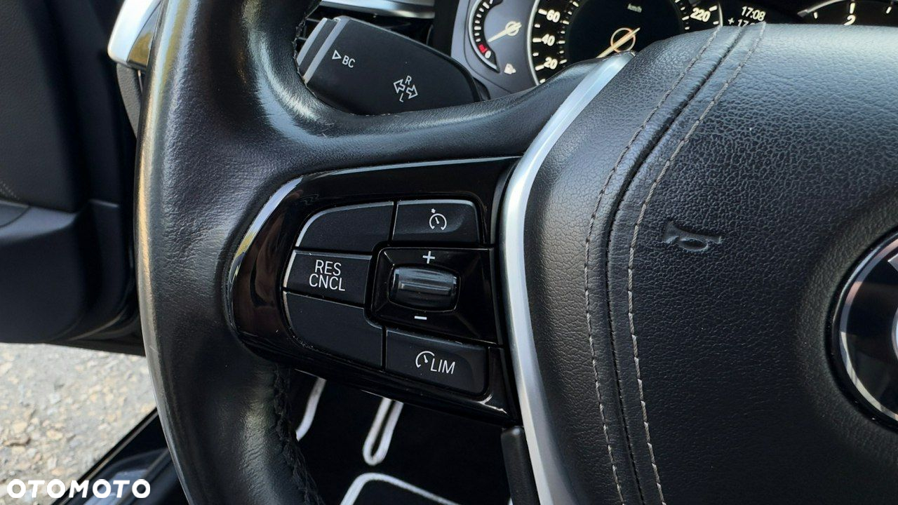 BMW Seria 5 - 24