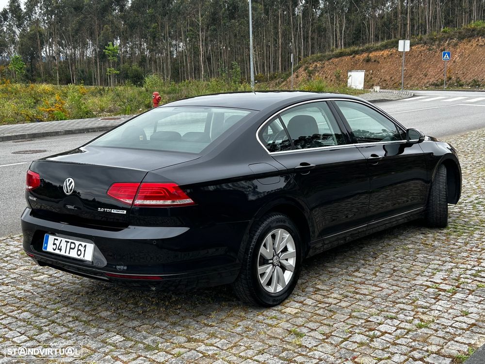VW Passat 2.0 TDI Confortline - 10