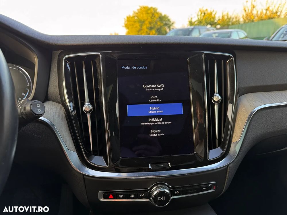 Volvo V60 T6 AWD Recharge Geartronic Inscription - 34
