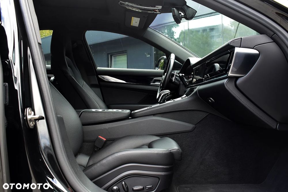 Porsche Panamera 4S GPF Executive - 9