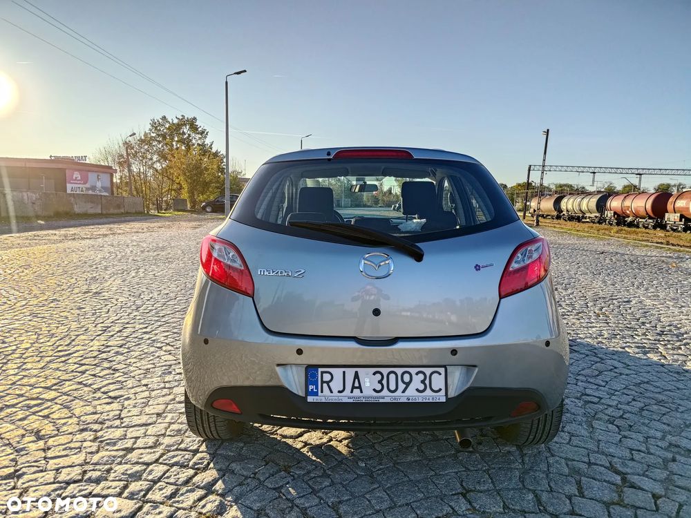 Mazda 2 - 7