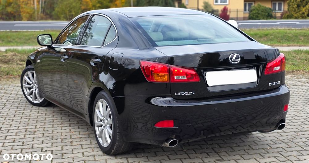 Lexus IS 250 Luxury Line - 23