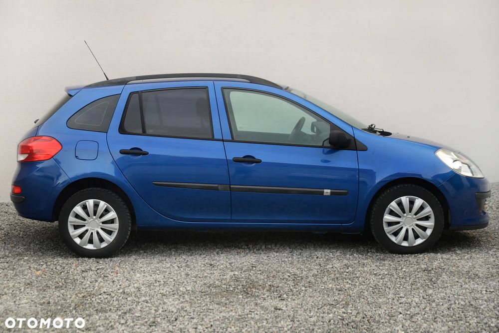 Renault Clio 1.2 16V Confort Privilege - 30