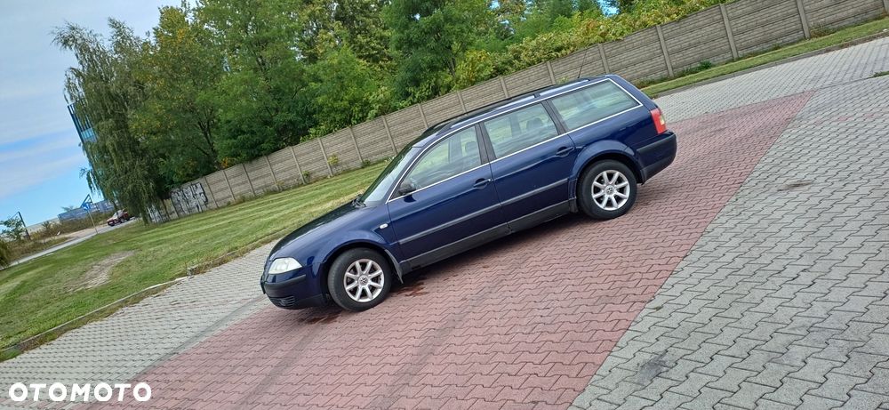 Volkswagen Passat 1.9 TDI Comfortline - 14