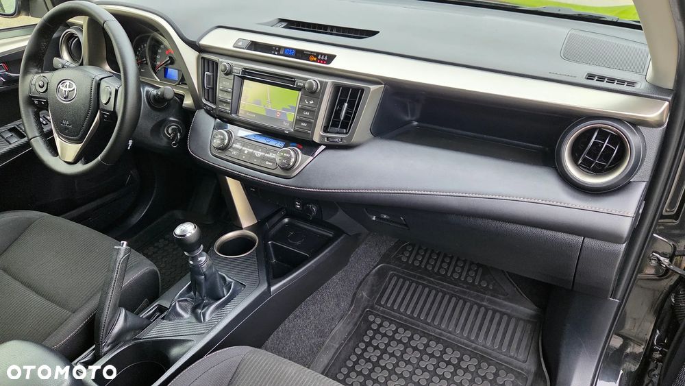 Toyota RAV4 2.0 4x4 - 28