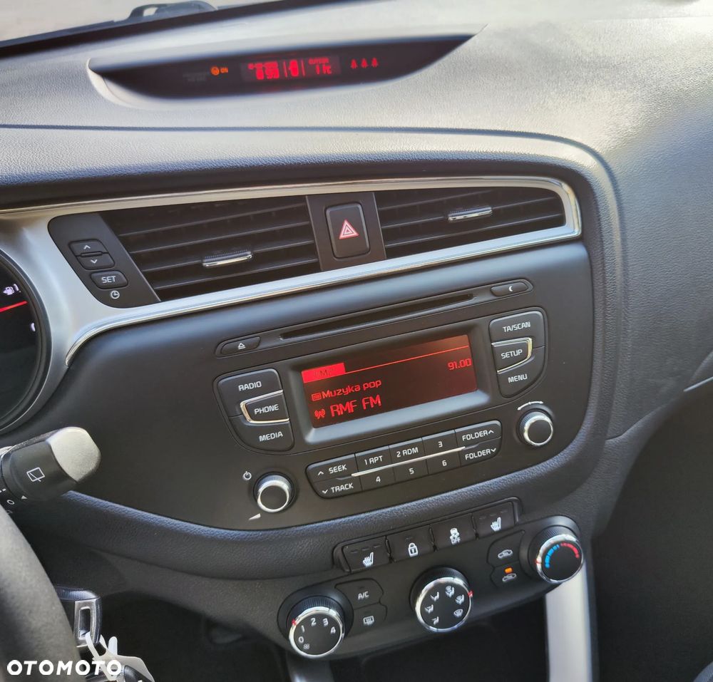Kia Ceed 1.6 GDI L Business Line - 13