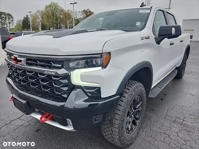 Chevrolet Silverado - 2