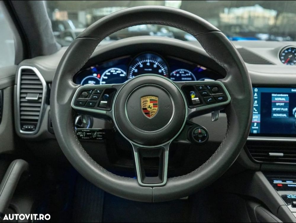 Porsche Cayenne S - 6