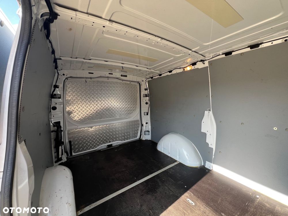 Mercedes-Benz Vito - 16