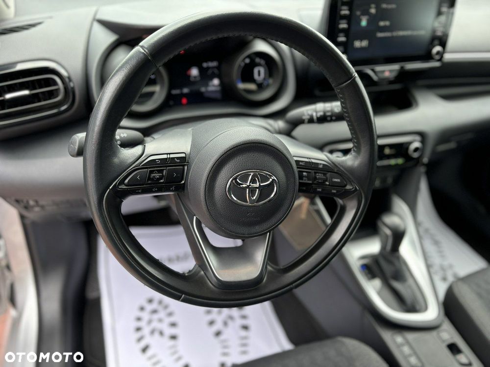 Toyota Yaris - 16