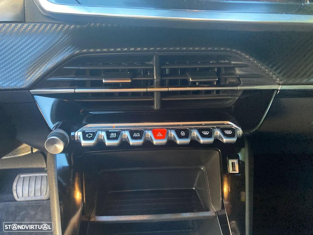 Peugeot 2008 1.5 BlueHDi Active Pack EAT8 - 25