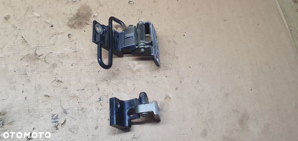 Zawias prawy tył tylny górny dolny para VW Touareg 7L0833402 - 4
