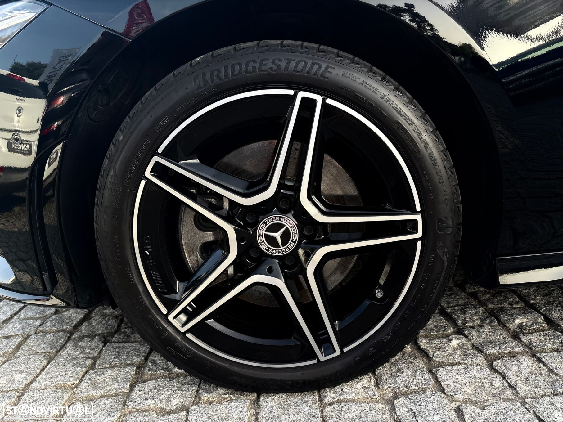 Mercedes-Benz CLA 250 e Shooting Brake AMG Line - 26