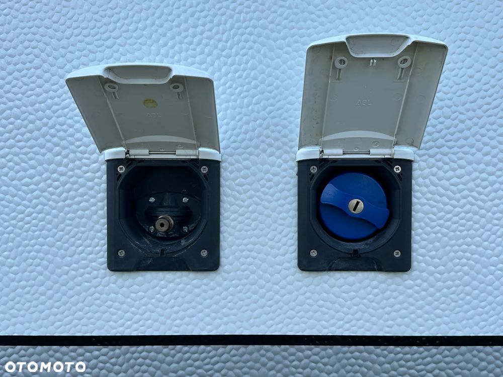 Hobby 660 WFC PRESTIGE z klimą dachową, napędem i markizą. - 13