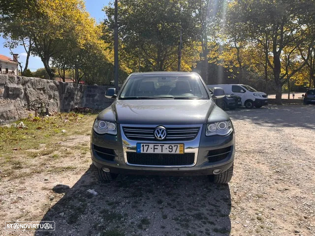 VW Touareg 3.0 TDI V6 Tiptronic - 2
