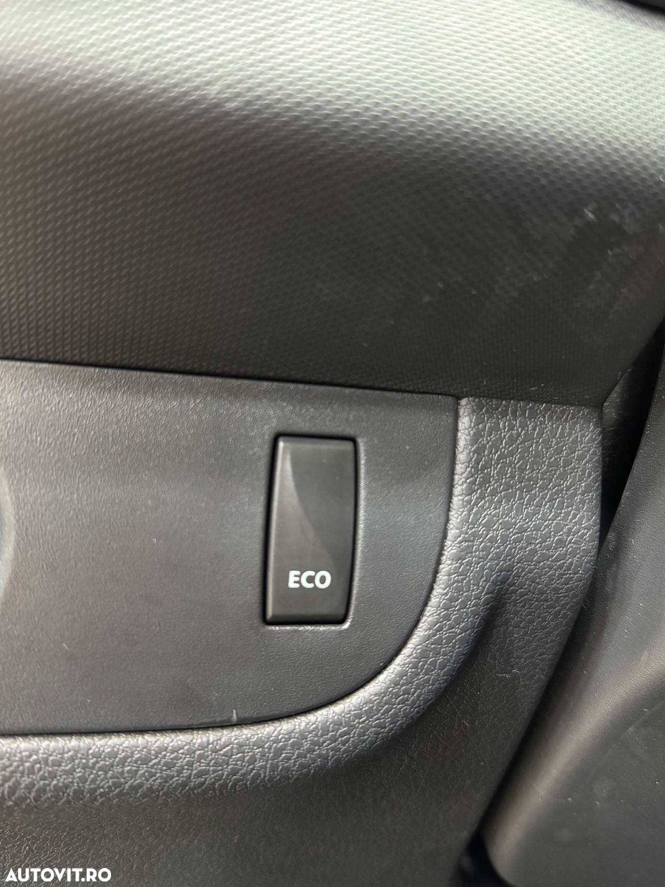 Dacia Logan 0.9 TCe 90 CP GPL Ambiance - 13