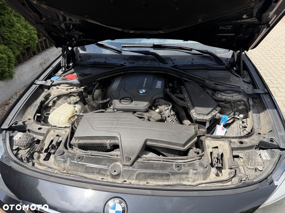 BMW 3GT 320d Sport Line - 28