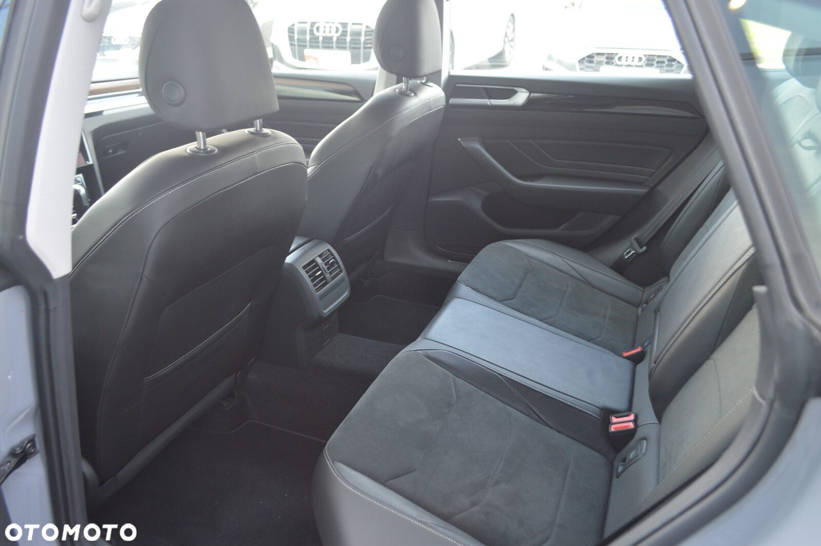Volkswagen Arteon 2.0 TSI Elegance DSG - 20