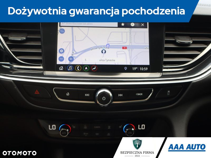 Opel Insignia - 22