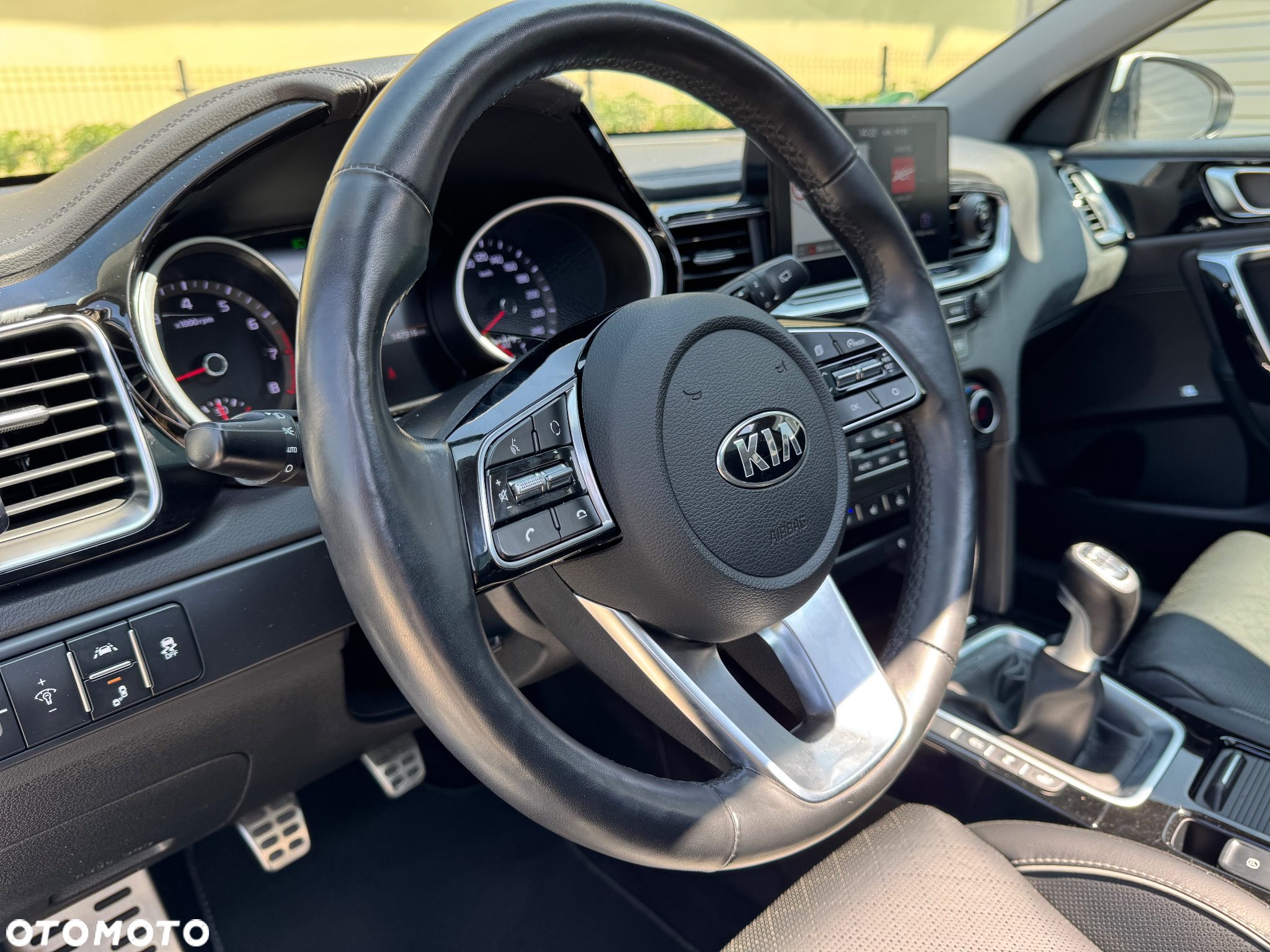 Kia Ceed 1.4 T-GDI OPF Platinum Edition - 25