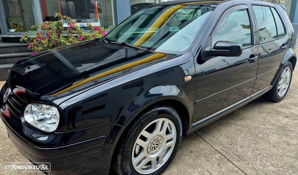 VW Golf 1.9 TDi 25 Anos - 23