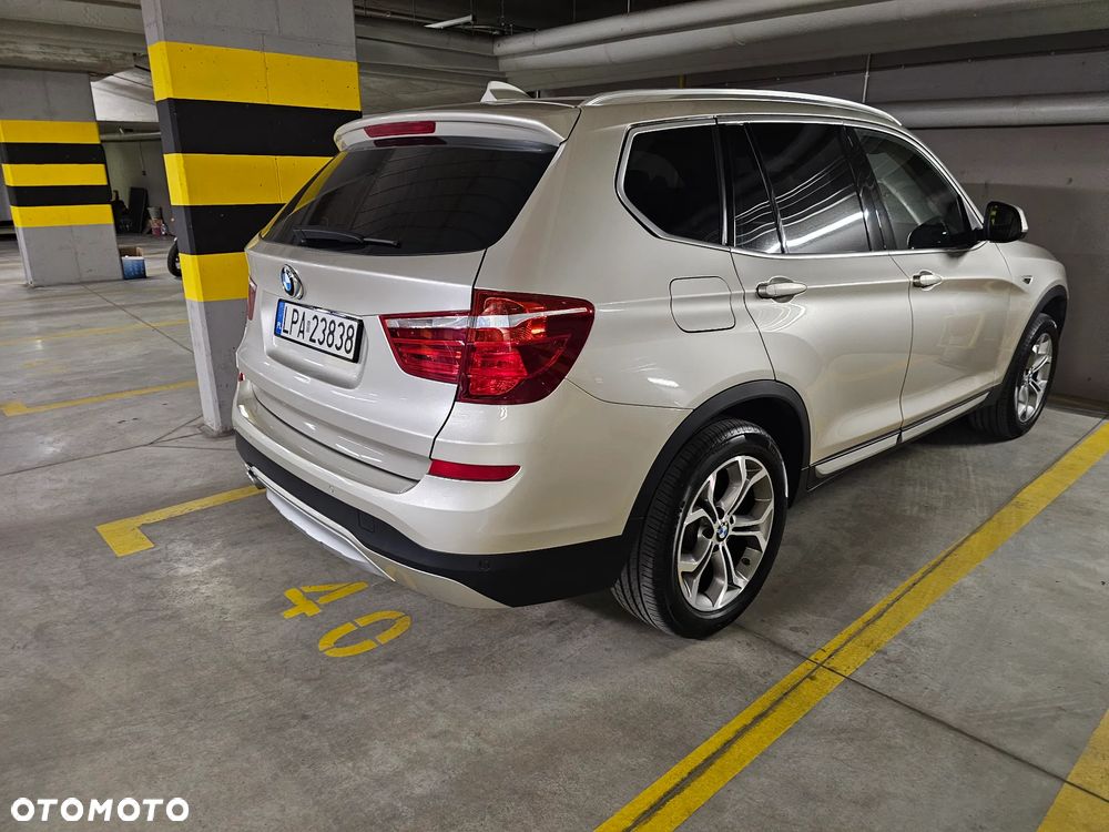 BMW X3 xDrive28i xLine - 24